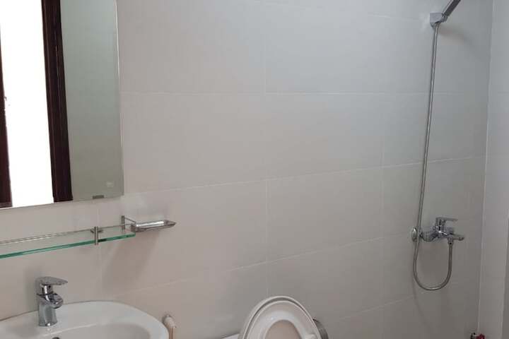 Room 14 of 34