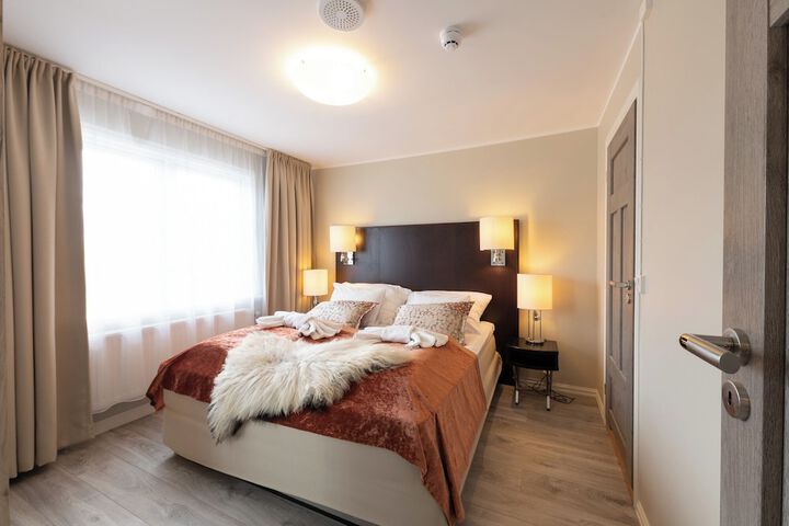 Room 9 of 43