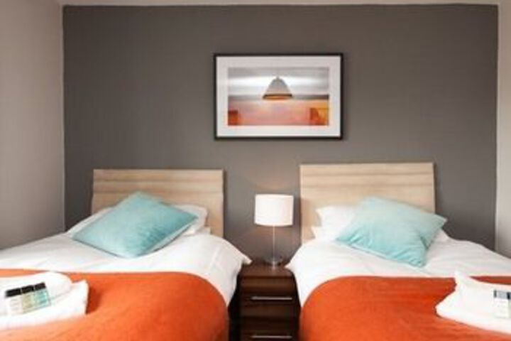 Room 8 of 26