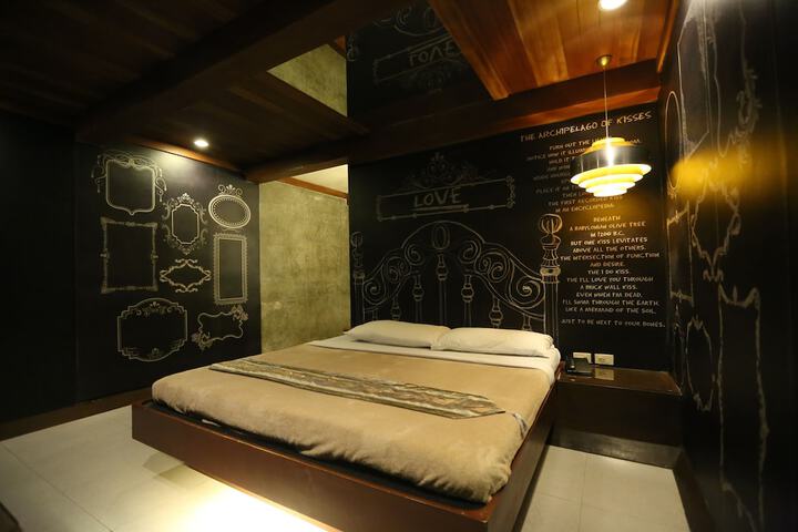 Room 20 of 34