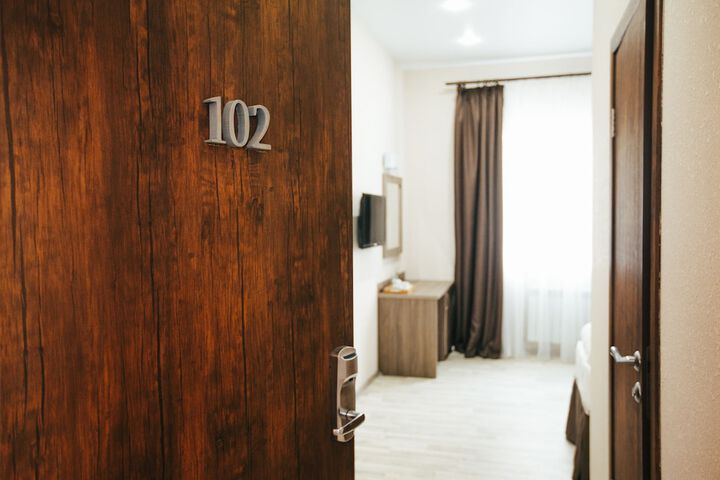 Room 42 of 82
