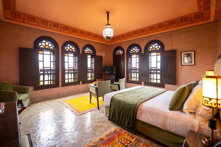 Room 4 of 258