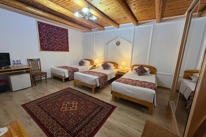 Room 27 of 67