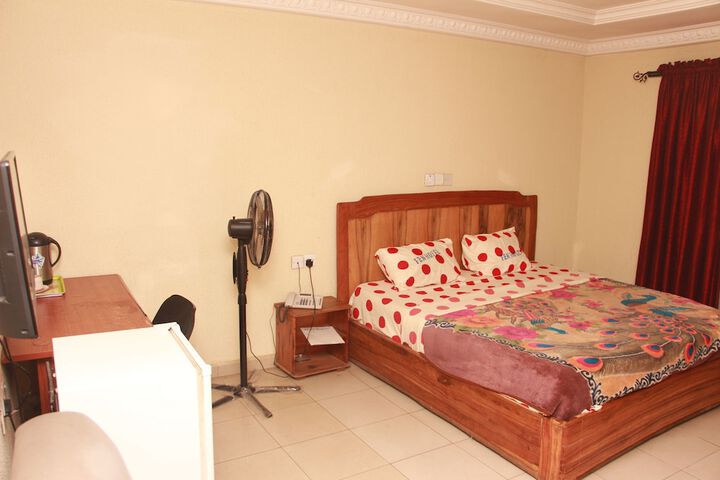 Room 17 of 21