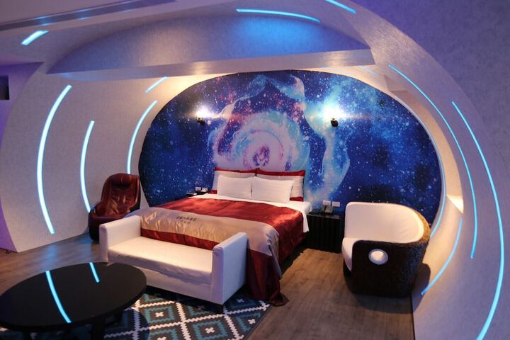 Room 11 of 70