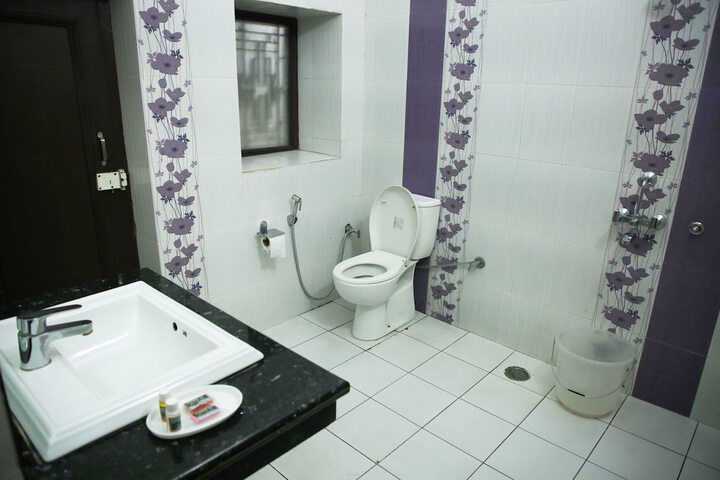 Room 16 of 31