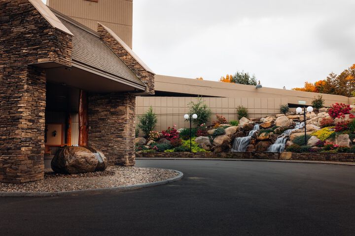 Hotel 142 of 151