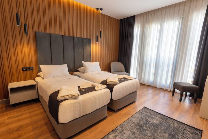Room 16 of 45