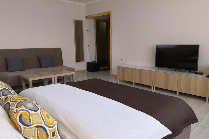 Room 10 of 31