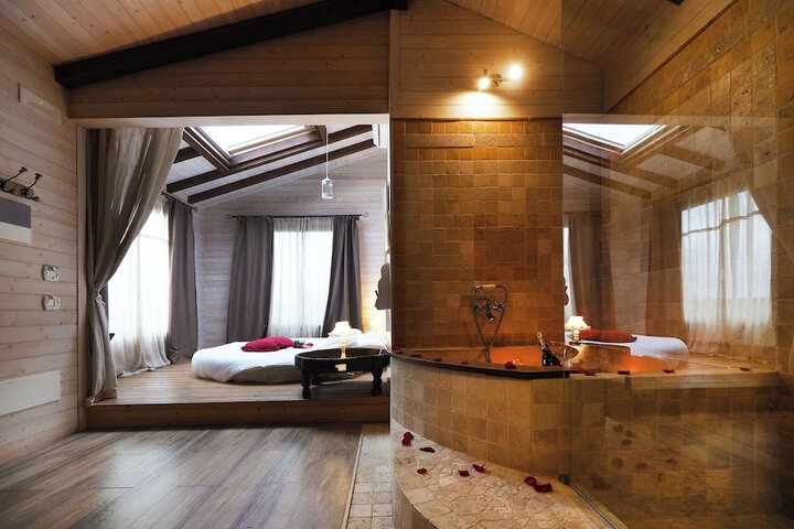 Room 20 of 90