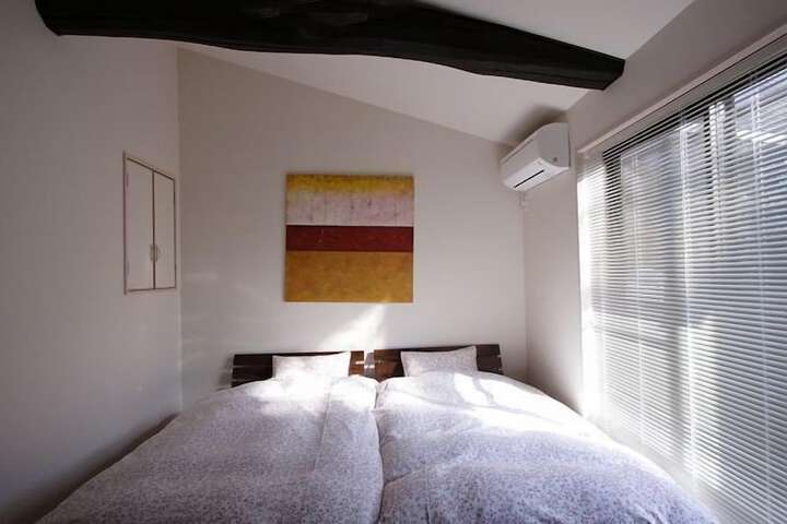 Room 3 of 18