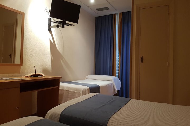 Room 9 of 69