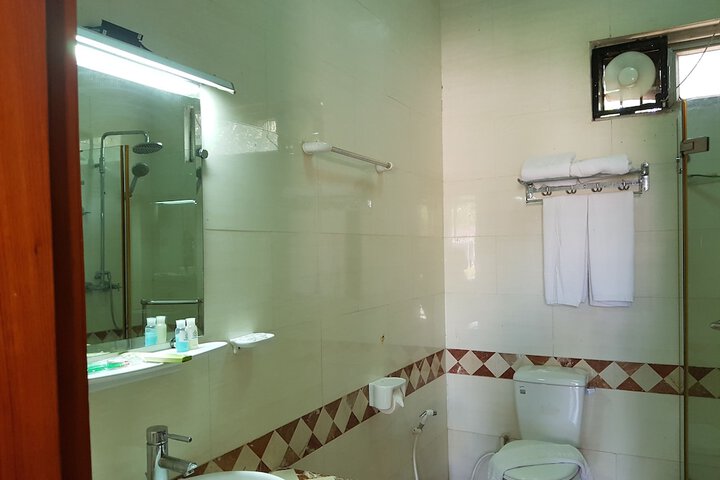 Room 28 of 40