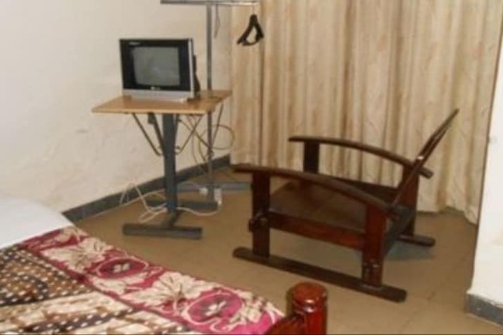 Room 3 of 5