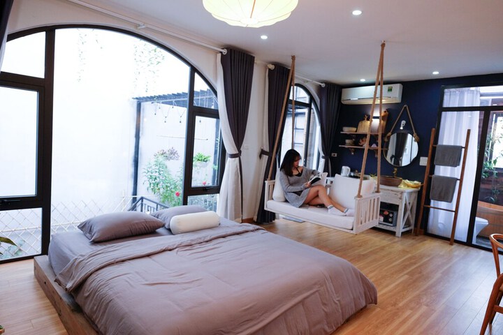Room 11 of 49