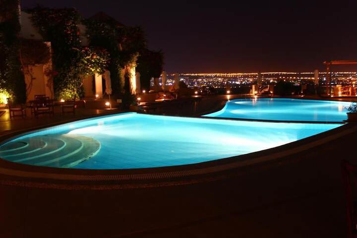 Pool Hotel