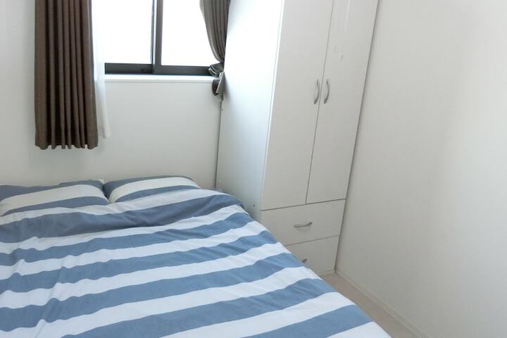 Room 11 of 44