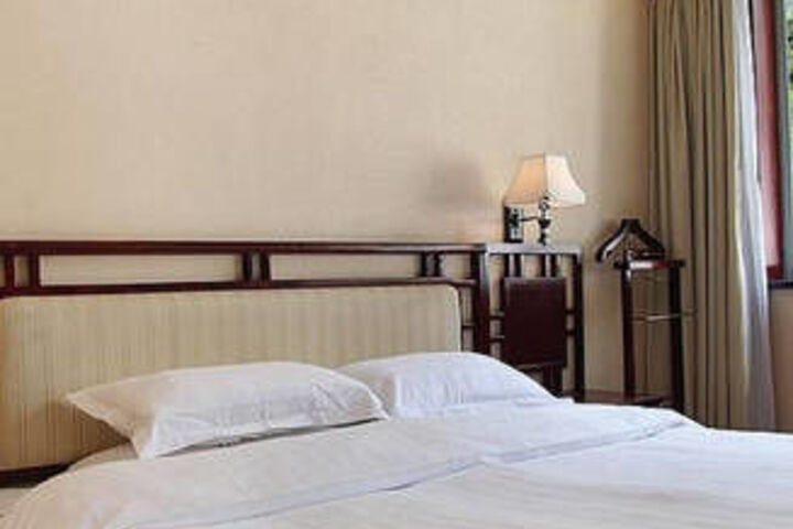 Room 15 of 63