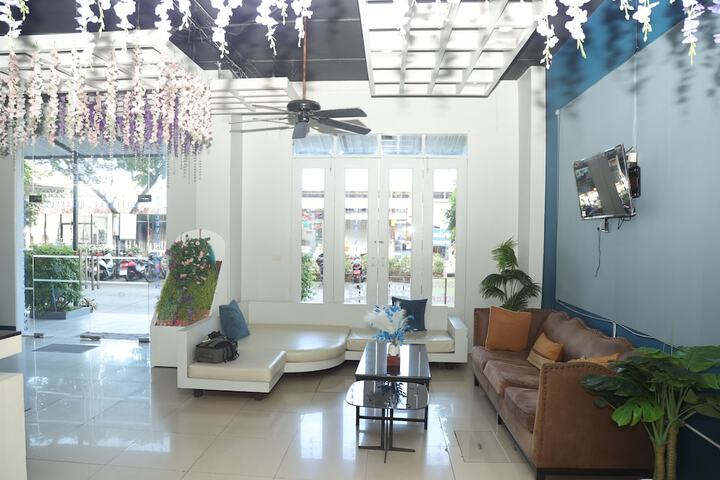 Hotel Interior 2 of 127