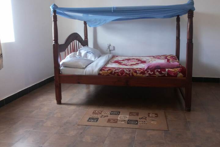 Room 7 of 47