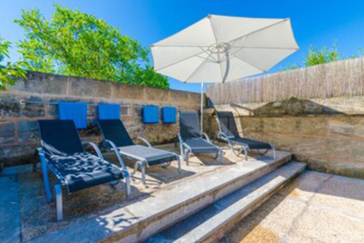 Sundeck 72 of 76