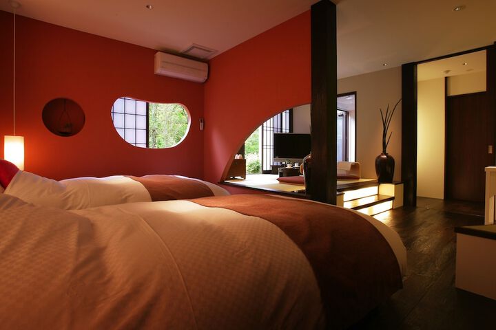 Room 13 of 133