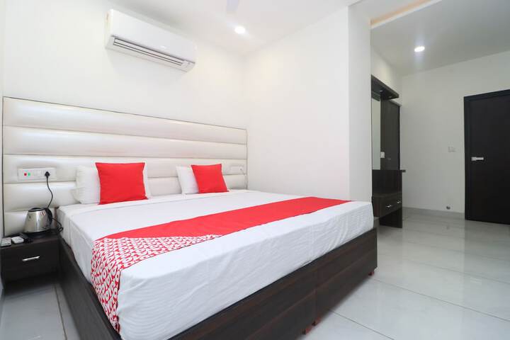 Room 8 of 23