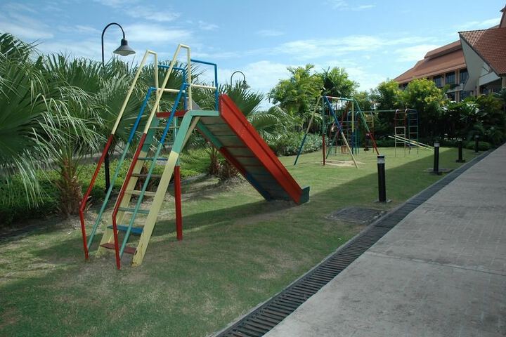 Children's play area - outdoor