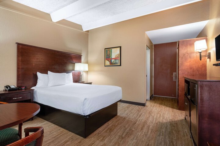 1 Double Bed (26 of 34)
