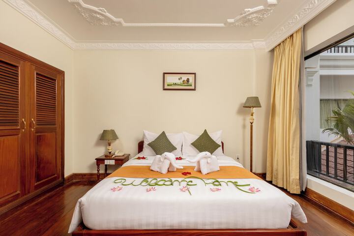 Room 27 of 63