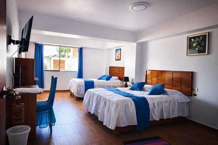Room 5 of 16