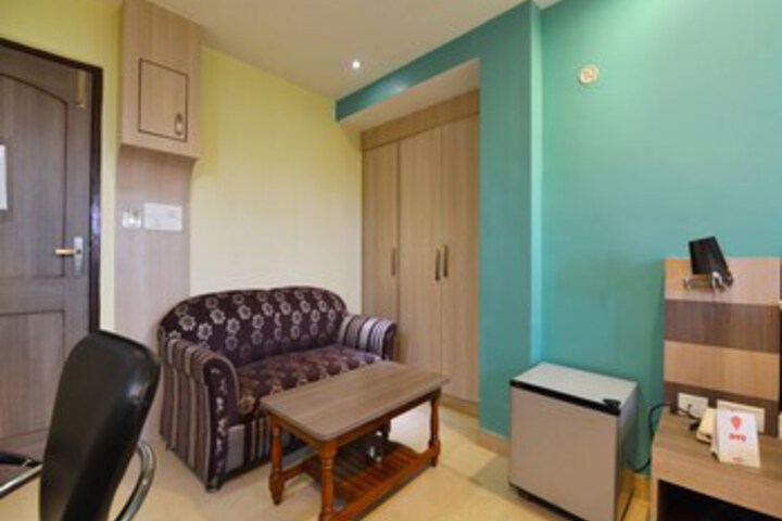 Room 10 of 19