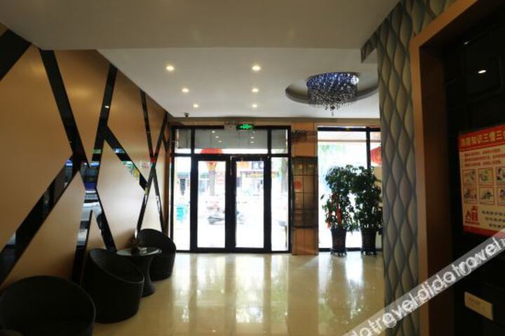 Hotel Interior 22 of 41