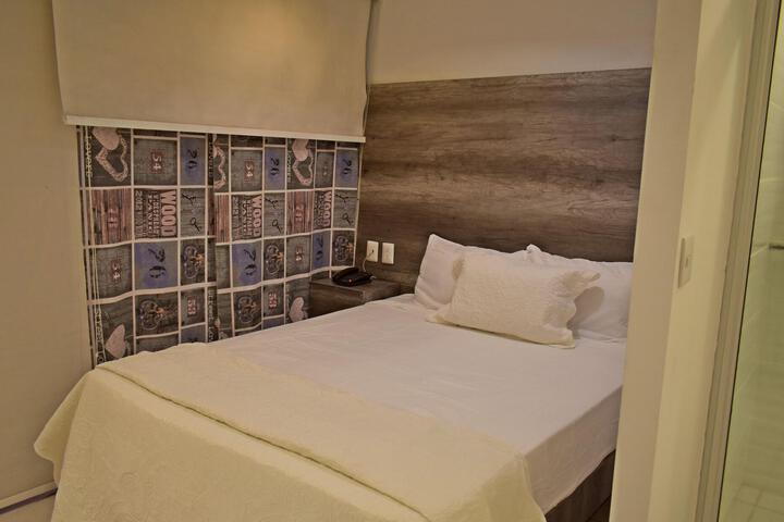 Room 8 of 35
