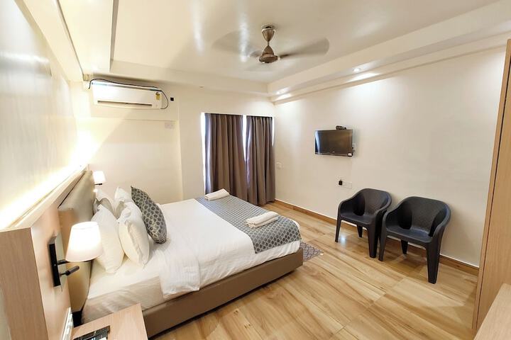 Room 5 of 29