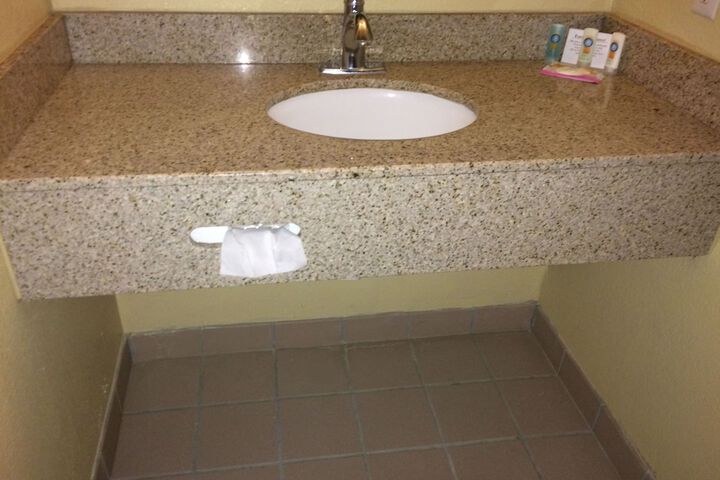 Bathroom sink