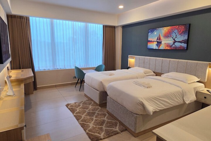 Room 44 of 87