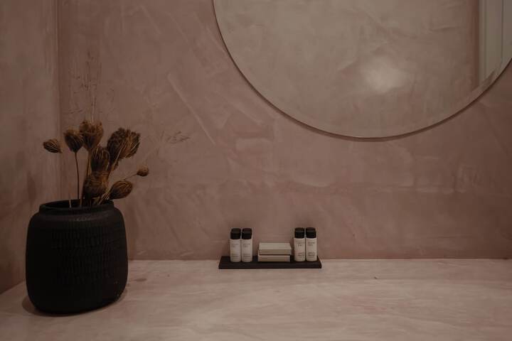 Room 63 of 87
