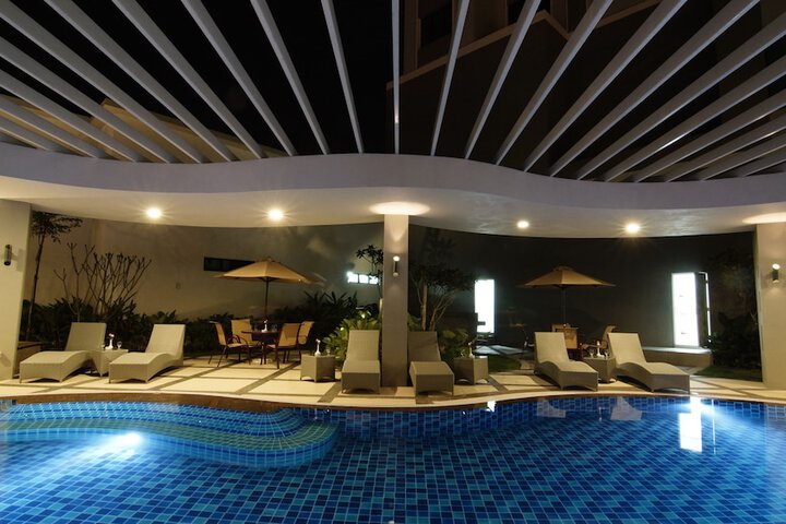 Pool 72 of 148