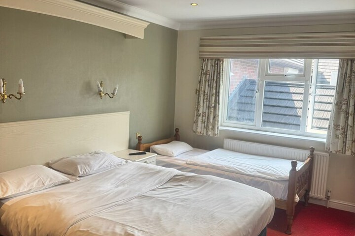 Room 22 of 68