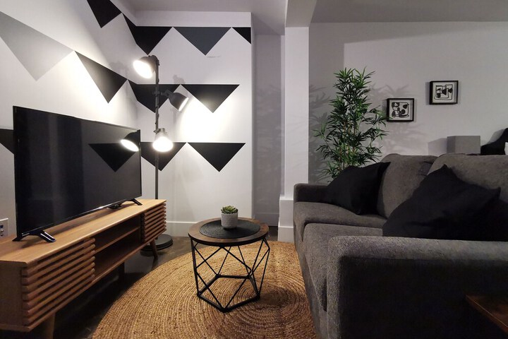 Room 8 of 51
