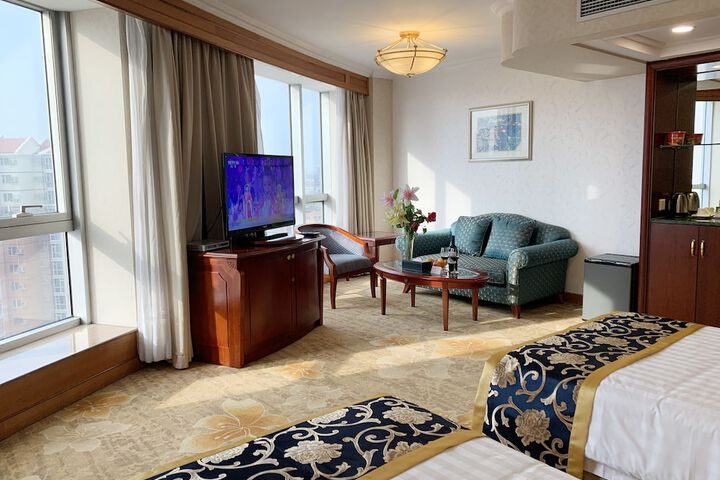 Room 10 of 121