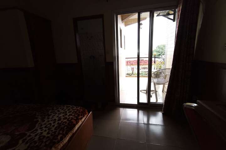 Room 36 of 37