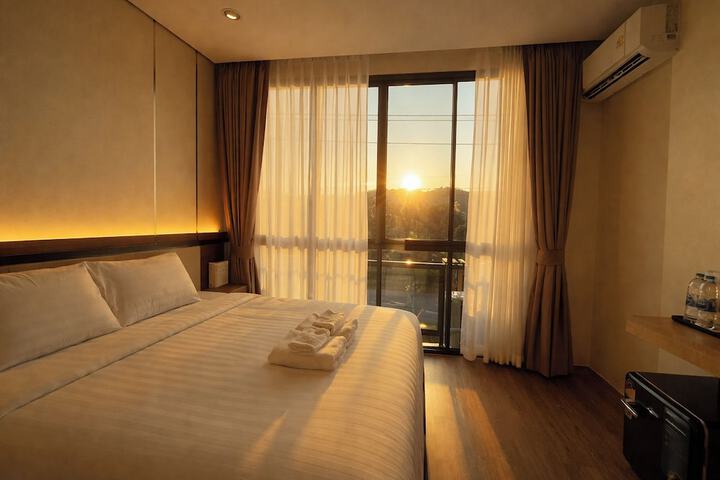 Room 25 of 36