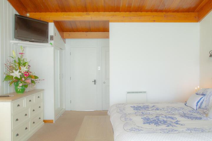Room 15 of 59