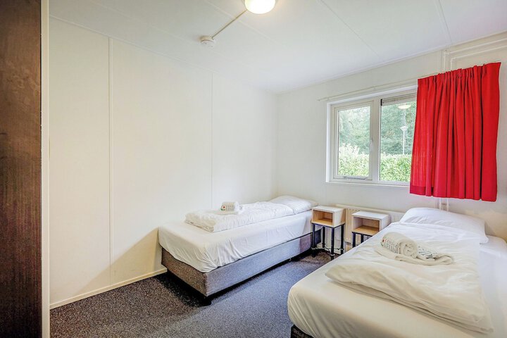 Room 25 of 109