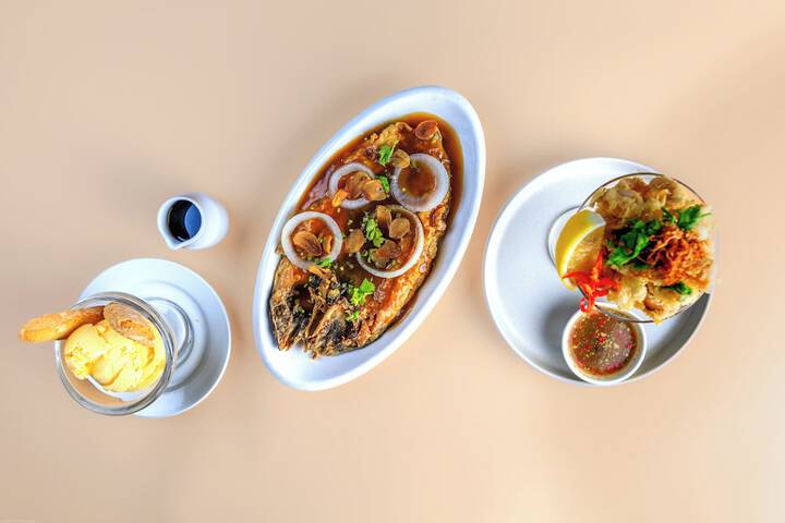 Dining 60 of 109