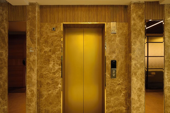 Hotel Interior 5 of 80
