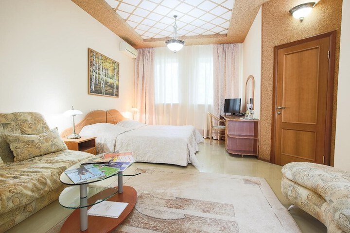 Room 18 of 39