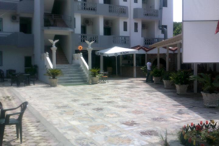Hotel 2 of 6